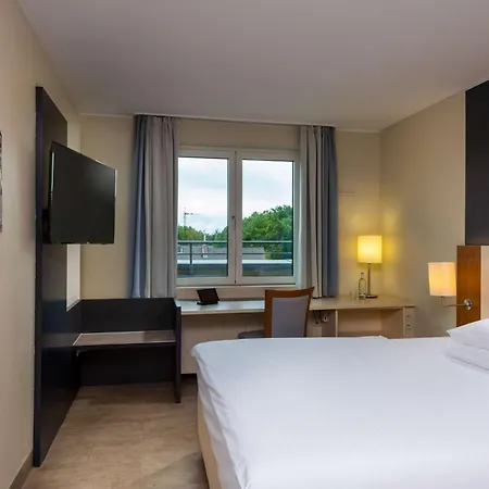 Hotel Essential By Dorint Koeln-junkersdorf Cologne