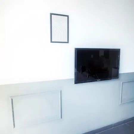 Charmantes Studio In Bestlage Im Stadtzentrum Mit Balkon & Self Checkin - City Loft 3 -