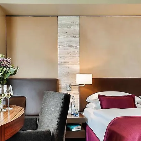 Hotel Dorint Am Heumarkt Kolín nad Rýnem