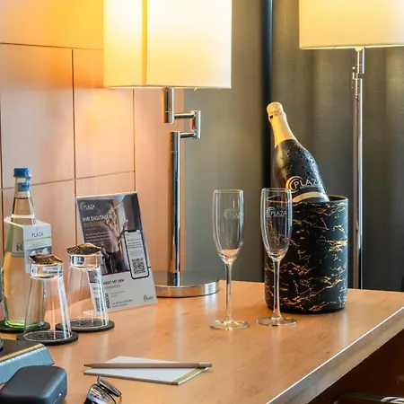 Hotel Plaza Premium Cologne