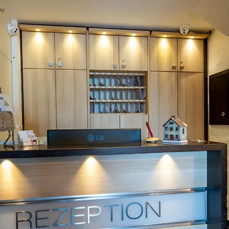 Hotel Triton 3*