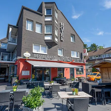 Triton Hotel 3*