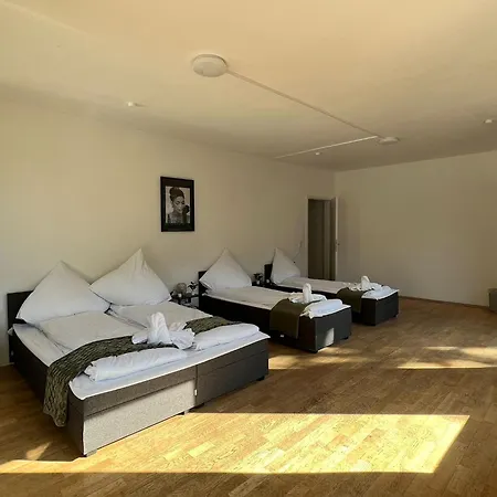 Apartment Shared At Heumarkt, City Center Cologne