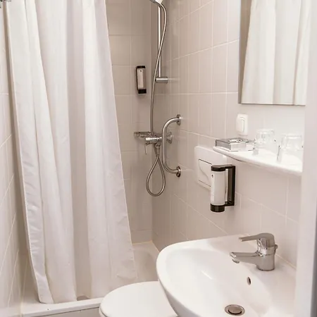 Tagungs Und Gaestehaus St Georg Inn Cologne