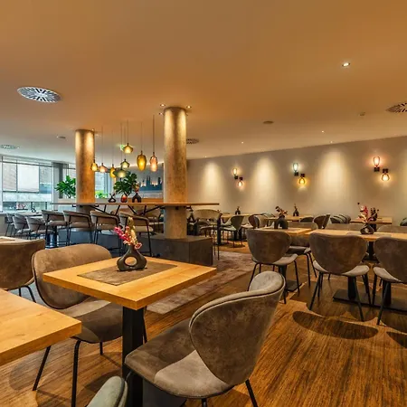 Cityclass Am Dom Hotel 4*