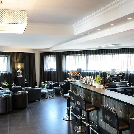 Hotel Rheinblick 4*