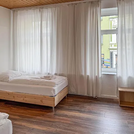 6 Detached House - Messe Fair 10min