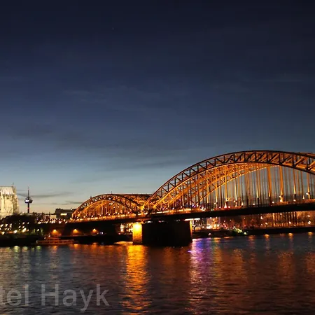 Altstadthotel Hayk Am Rhein Hotel Köln