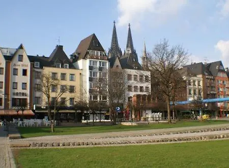 Römerhafen كولونيا