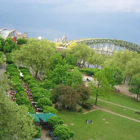 Römerhafen كولونيا