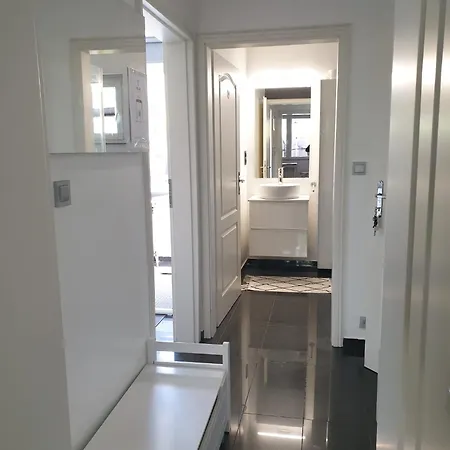 Apartment Im Gruenen Zwischen Messe & Flughafen Koeln! *