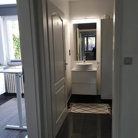 Apartment Im Gruenen Zwischen Messe & Flughafen Koeln! *