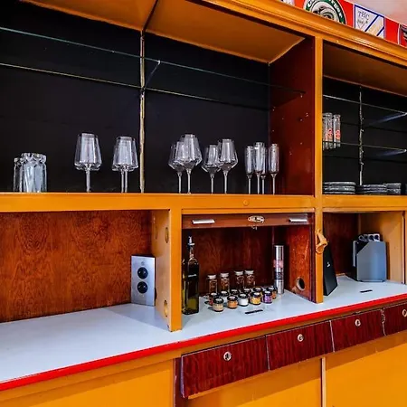 Apartment Wohnen In Ehemaliger Kneipe Cologne