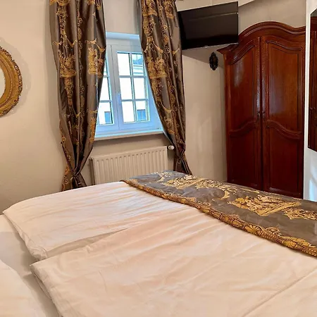 Altstadthotel Hayk Am Rhein 3* Köln