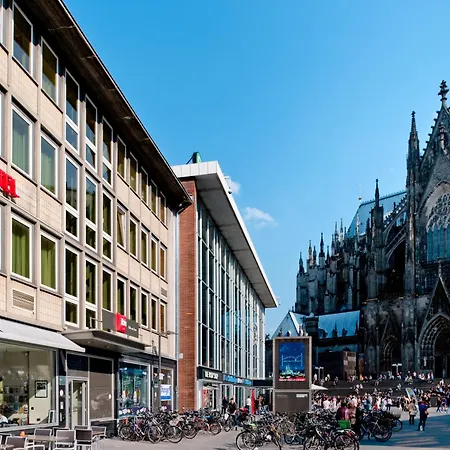 Ibis Am Dom