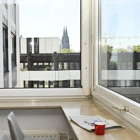 City-flair Mit Domblick! *