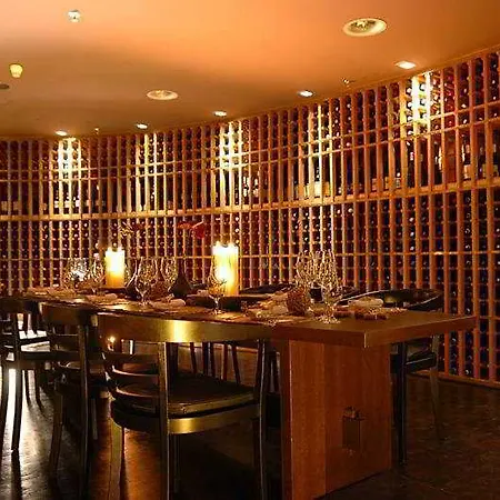 科隆干草市场多林特酒店 4* 科隆