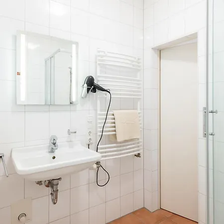 Apartment Komfort Suedstadt Messenah Cologne
