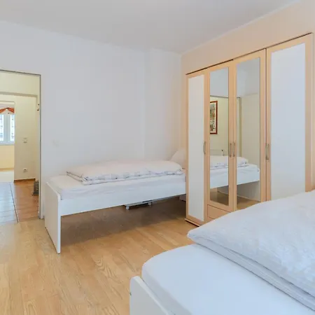 Komfort Suedstadt Messenah Cologne