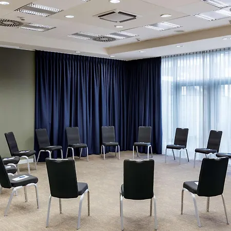 Hotel Nh Altstadt 4*