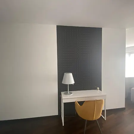 Luxurious In High Class Building Kranhaus In Apartment Cologne