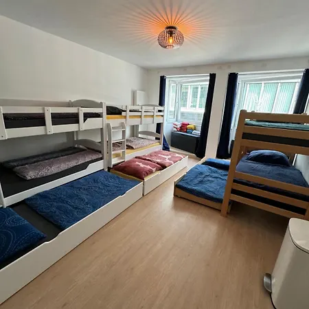 Nikos&laurins Place Center