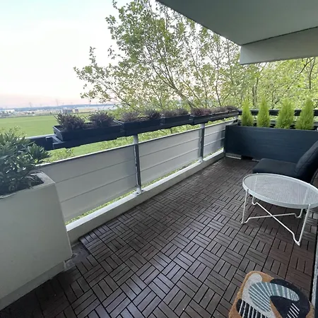 Homestay Cozy With Great Shopping And Public Transportation Cologne