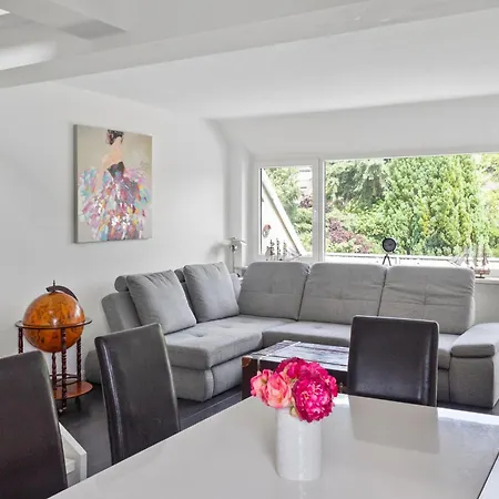 Charmante Maisonette Mit Balkon Und Gartenblick * Cologne