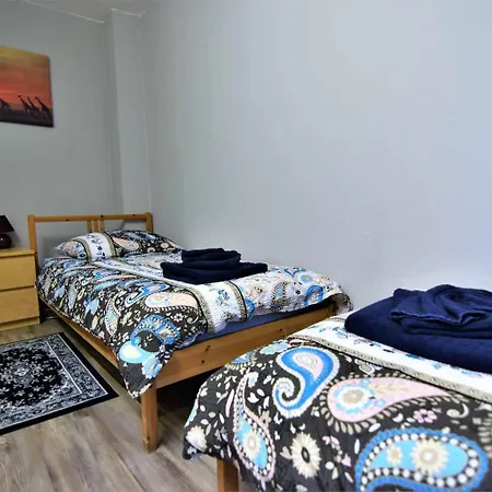Apartment Gorgeous In Muelheim Am Wiener Platz Cologne