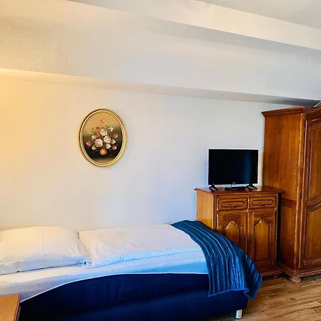 Altstadthotel Hayk Am Rhein Cologne