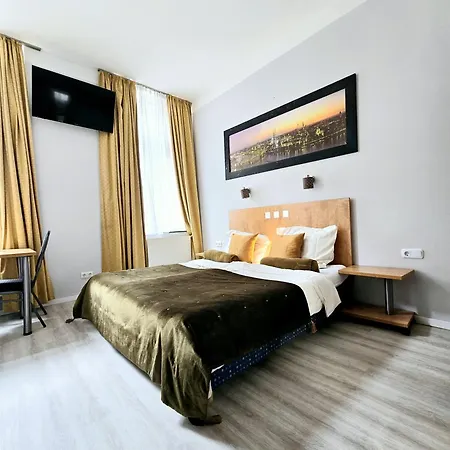 Hotel Storch 2*