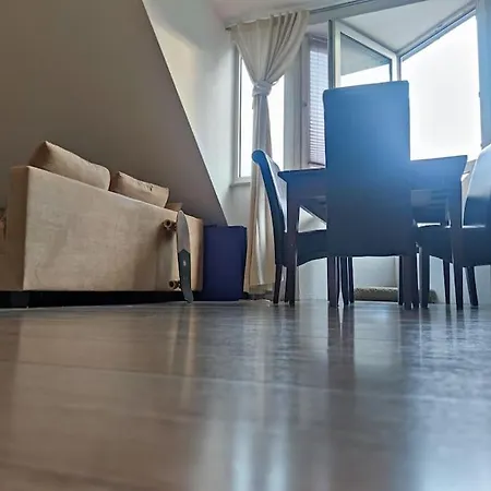 Komfort Citytrain Messe Business Erholung Wifi Mit Magentatv Bis 4 Pers Apartment