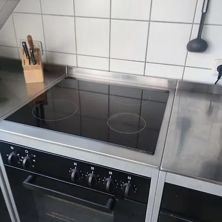 Komfort Citytrain Messe Business Erholung Wifi Mit Magentatv Bis 4 Pers Apartment