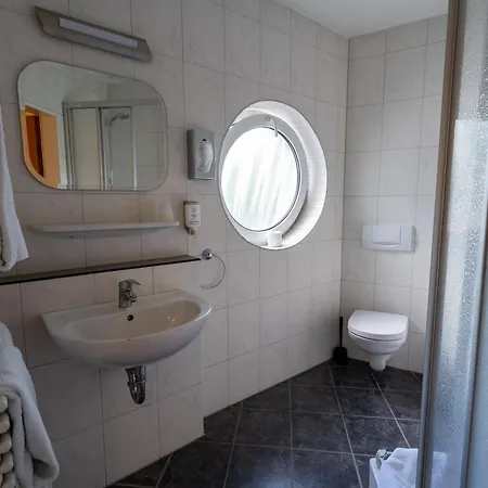 Otel Airport Business