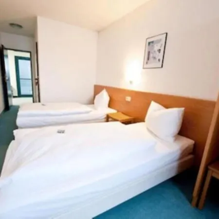 Christina Hotel 3*