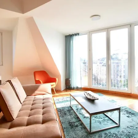 Apartment Grosse Dachgeschosswohnung Mit Balkon Im Belgischen Viertel *