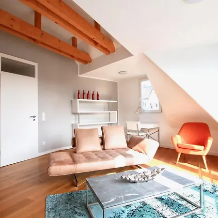Grosse Dachgeschosswohnung Mit Balkon Im Belgischen Viertel Apartment Cologne