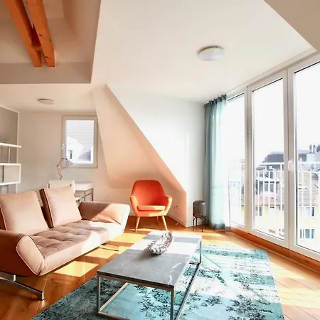 Grosse Dachgeschosswohnung Mit Balkon Im Belgischen Viertel * Cologne