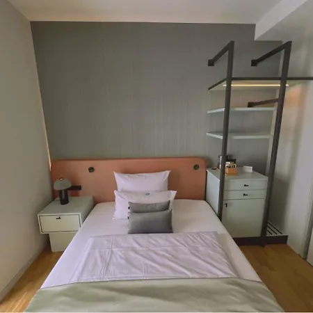 Lint Hotel