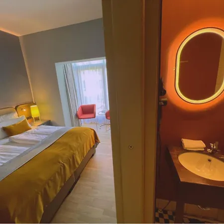 Hotel Lint 3*