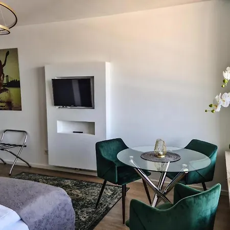 Aparthotel Rheinblick 3*