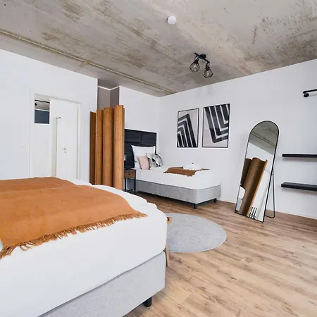Svyvo - Serviced Ehrenfeld Apartment