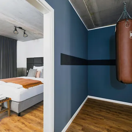 Svyvo - Serviced Ehrenfeld Apartment *