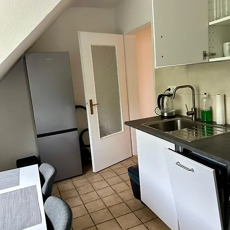 Apartment 6-personen In Direkter Naehe Von Messe Und Flughafen