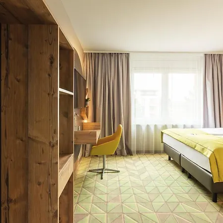 - The Niu, Mill Muelheim, An Ihg Hotel 3*