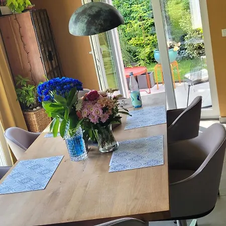 Holiday home Modernes Haus Nahe Zentrum- Mindestens 6 Naechte Cologne