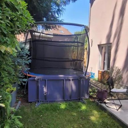 Modernes Haus Nahe Zentrum- Mindestens 6 Naechte Holiday home *