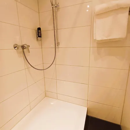 Ariana Hotel 2*