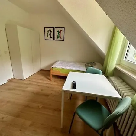 Apartment 6-personen In Direkter Naehe Von Messe Und Flughafen Cologne