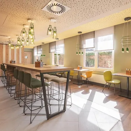 - The Niu, Mill Muelheim, An Ihg Hotel